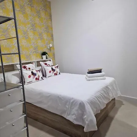 Moderno Apartamento 2 Junto A Calle Marmoles Malaga Exterior photo